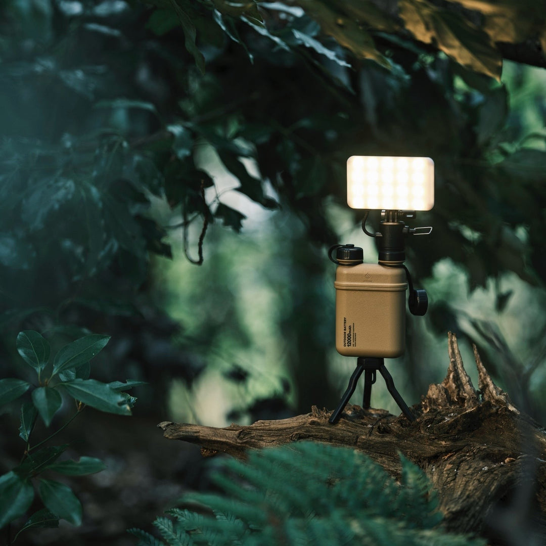 NESTOUT beige 15000mAh battery with tripod stand and FLASH-1 USB flashlight